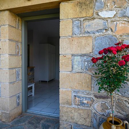 Apartamento Μαϊστράλι Kotronion  Exterior foto